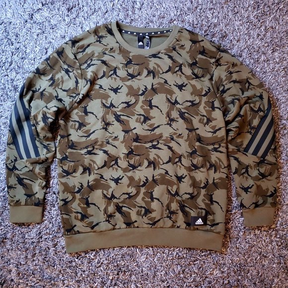 SOLD - adidas Men's Sportswear Future Icons Camo Graphic Sweatshirt - Picture 7 of 10